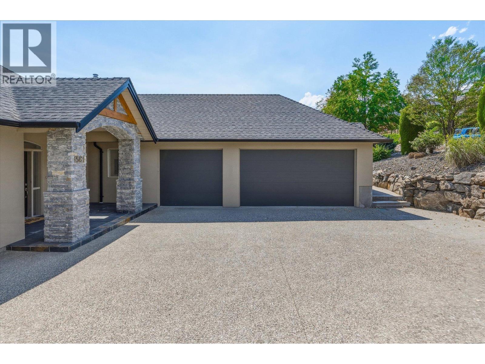 1581 Gregory Road, West Kelowna, BC - Outdoor