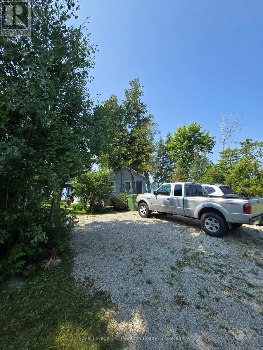 499 Bruce Road 13 Road, Native Leased Lands, ON - Outdoor