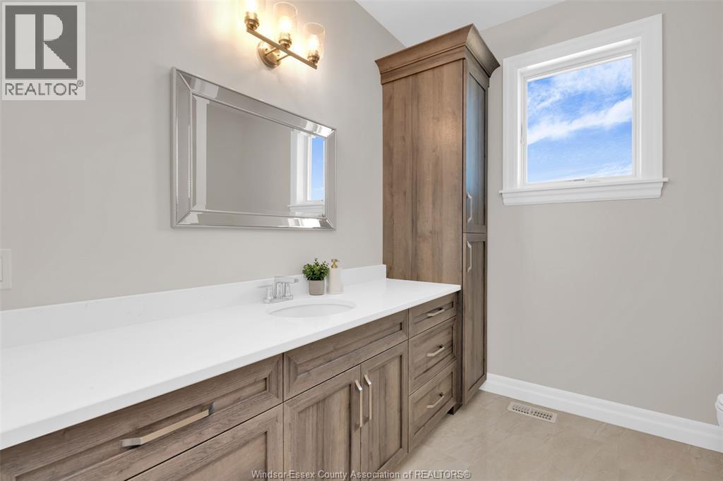 302 Blake Avenue, Belle River, ON - Indoor Photo Showing Bathroom