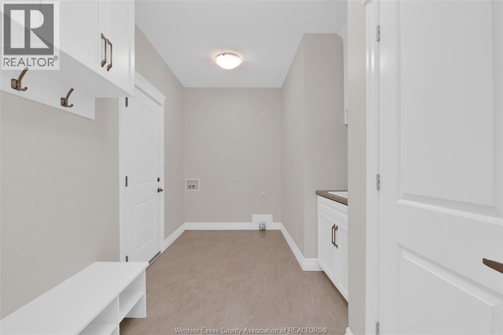 302 Blake Avenue, Belle River, ON - Indoor Photo Showing Other Room