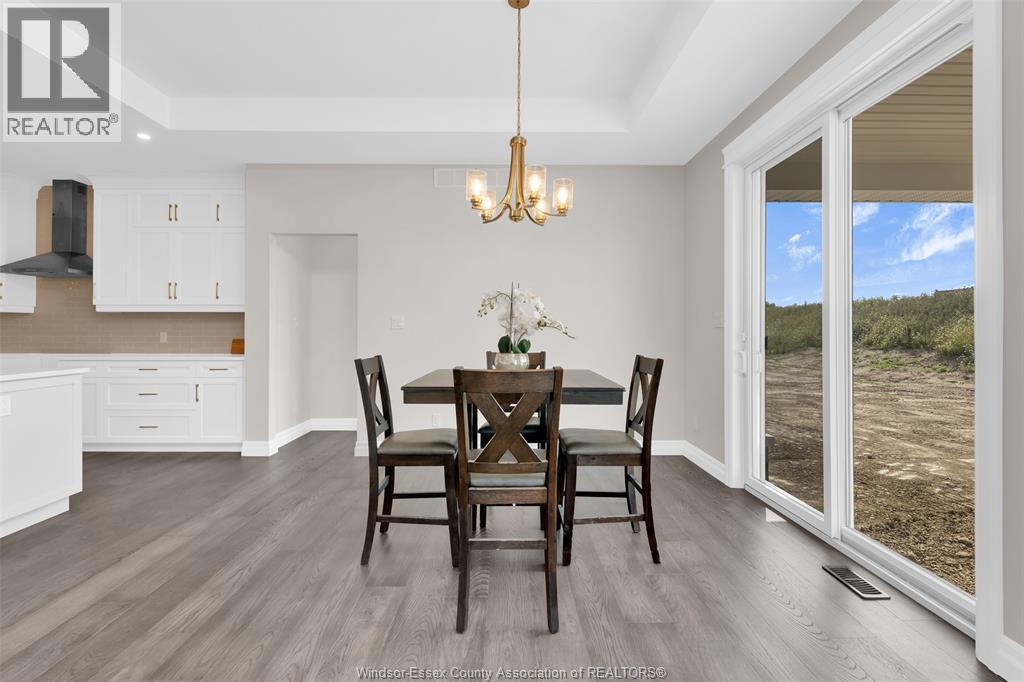 302 Blake Avenue, Belle River, ON - Indoor Photo Showing Dining Room