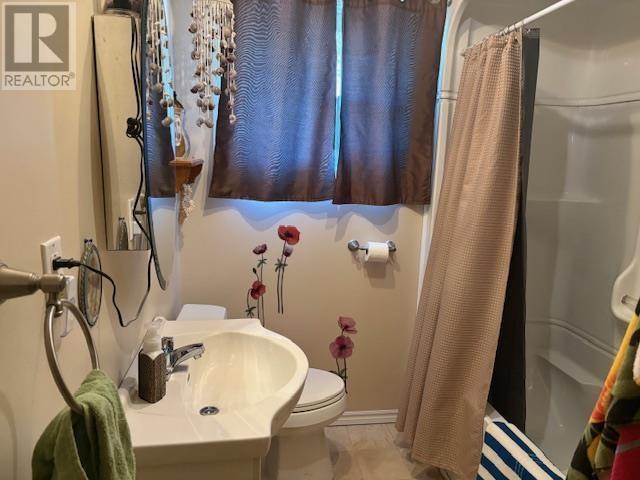 90 Henrietta Ave, Sault Ste. Marie, ON - Indoor Photo Showing Bathroom