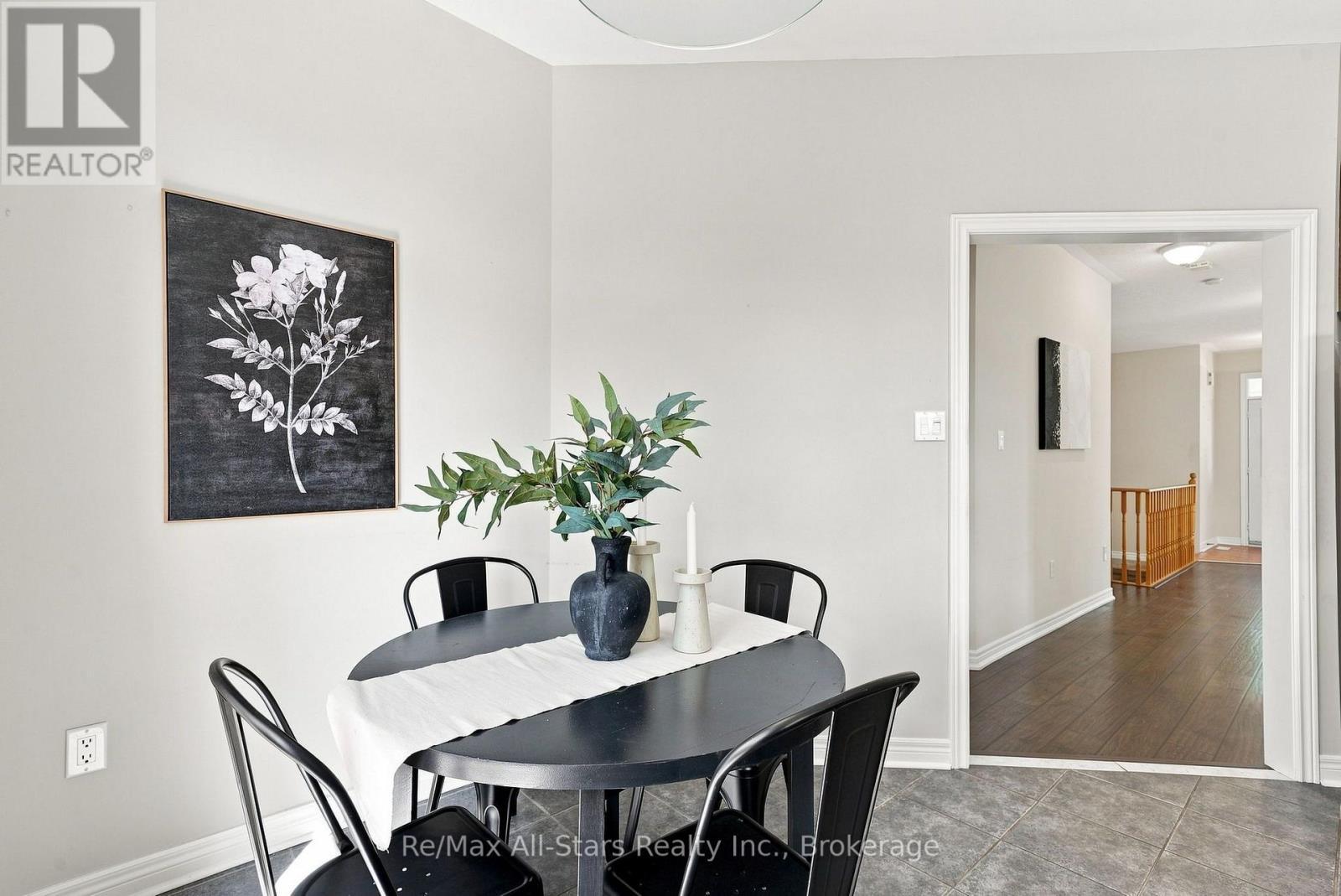 90 Roseborough Drive, Scugog (Port Perry), ON - Indoor Photo Showing Dining Room