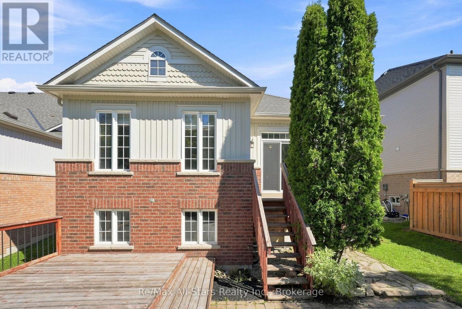 90 Roseborough Drive, Scugog (Port Perry), ON - Outdoor With Exterior