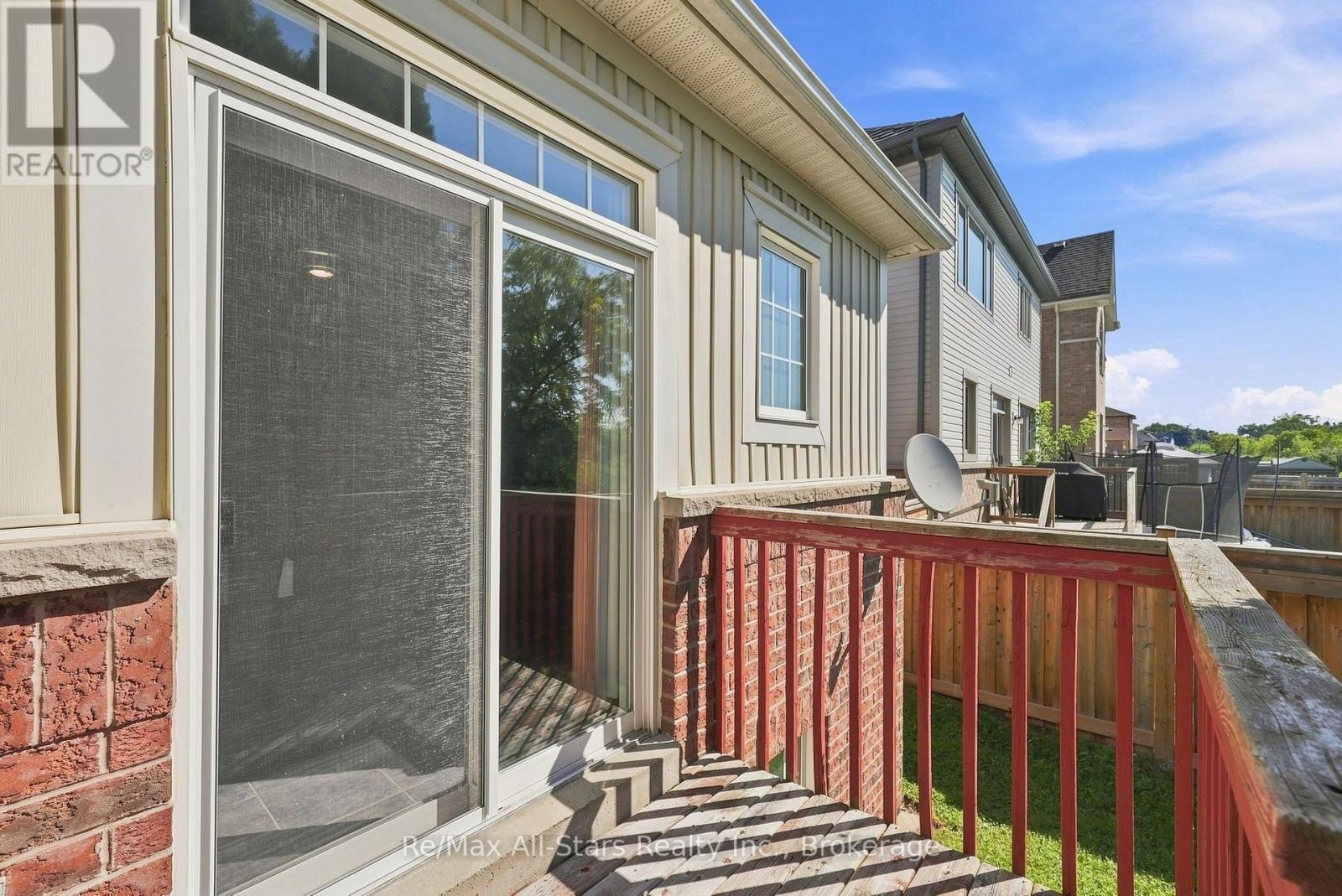 90 Roseborough Drive, Scugog (Port Perry), ON - Outdoor With Deck Patio Veranda With Exterior