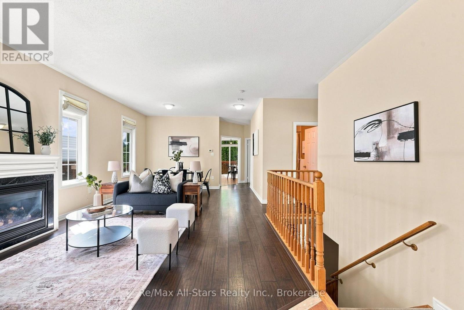 90 Roseborough Drive, Scugog (Port Perry), ON - Indoor Photo Showing Living Room With Fireplace