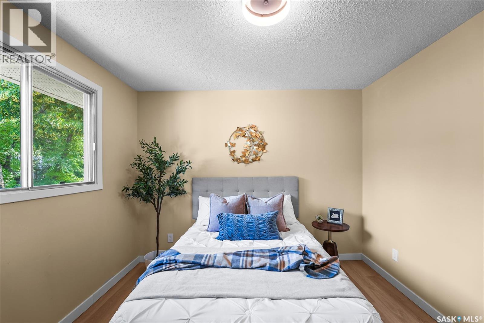 166 Sangster Boulevard, Regina, SK - Indoor Photo Showing Bedroom