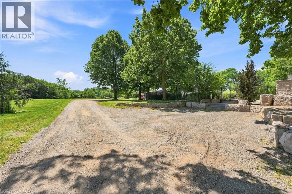 62 Thompson Road, Brantford, ON