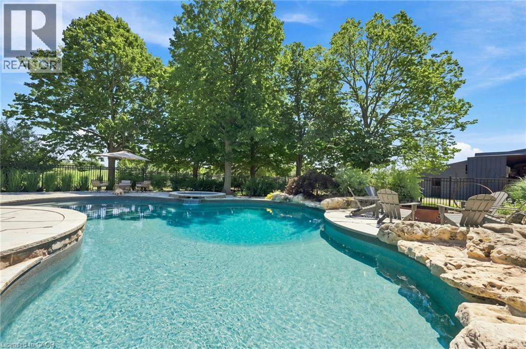 62 Thompson Road, Brantford, ON