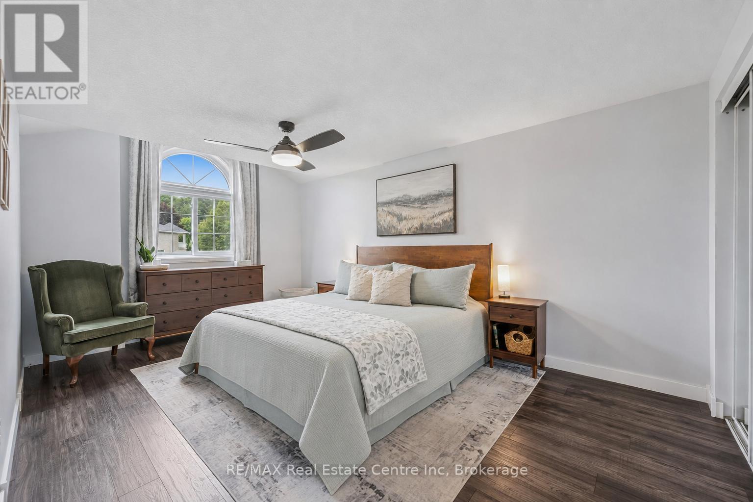 20 Pratt Place, Cambridge, ON - Indoor Photo Showing Bedroom