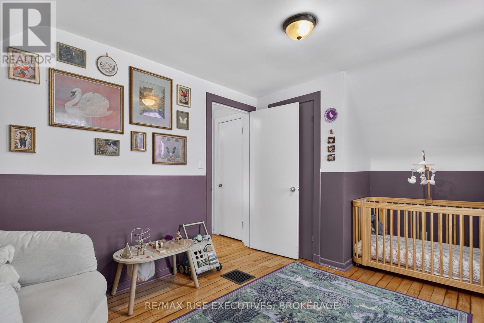 807 Brock Street, Kingston (Central City East), ON - Indoor Photo Showing Bedroom