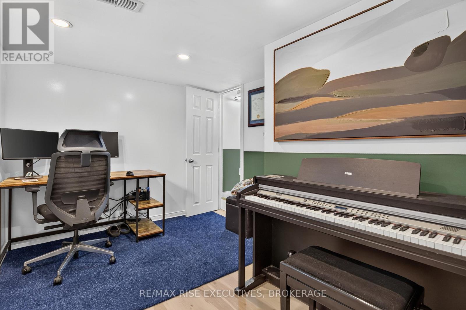 807 Brock Street, Kingston (Central City East), ON - Indoor Photo Showing Office
