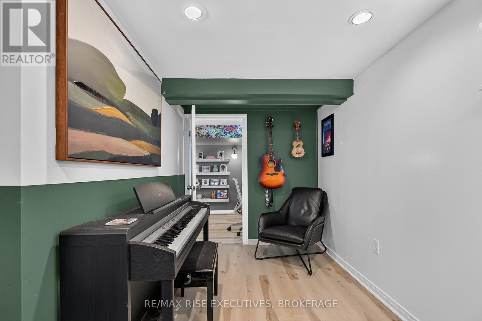 807 Brock Street, Kingston (Central City East), ON - Indoor Photo Showing Other Room