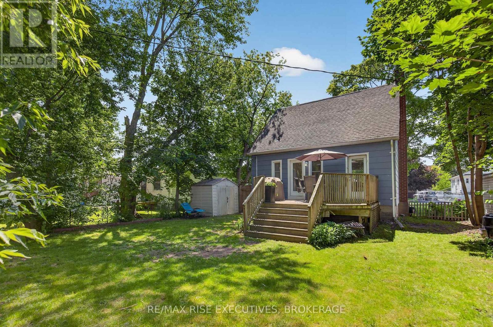 807 Brock Street, Kingston (Central City East), ON - Outdoor With Deck Patio Veranda