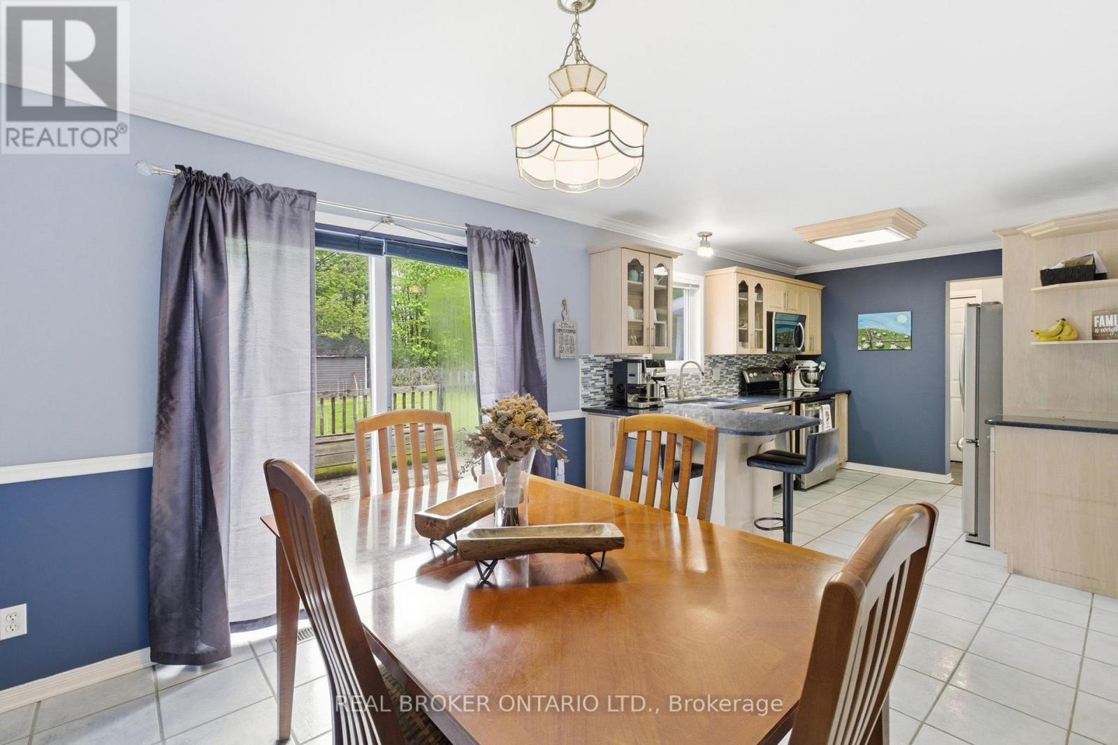 14114 Highway 7 Highway, Drummond/North Elmsley, ON - Indoor Photo Showing Dining Room