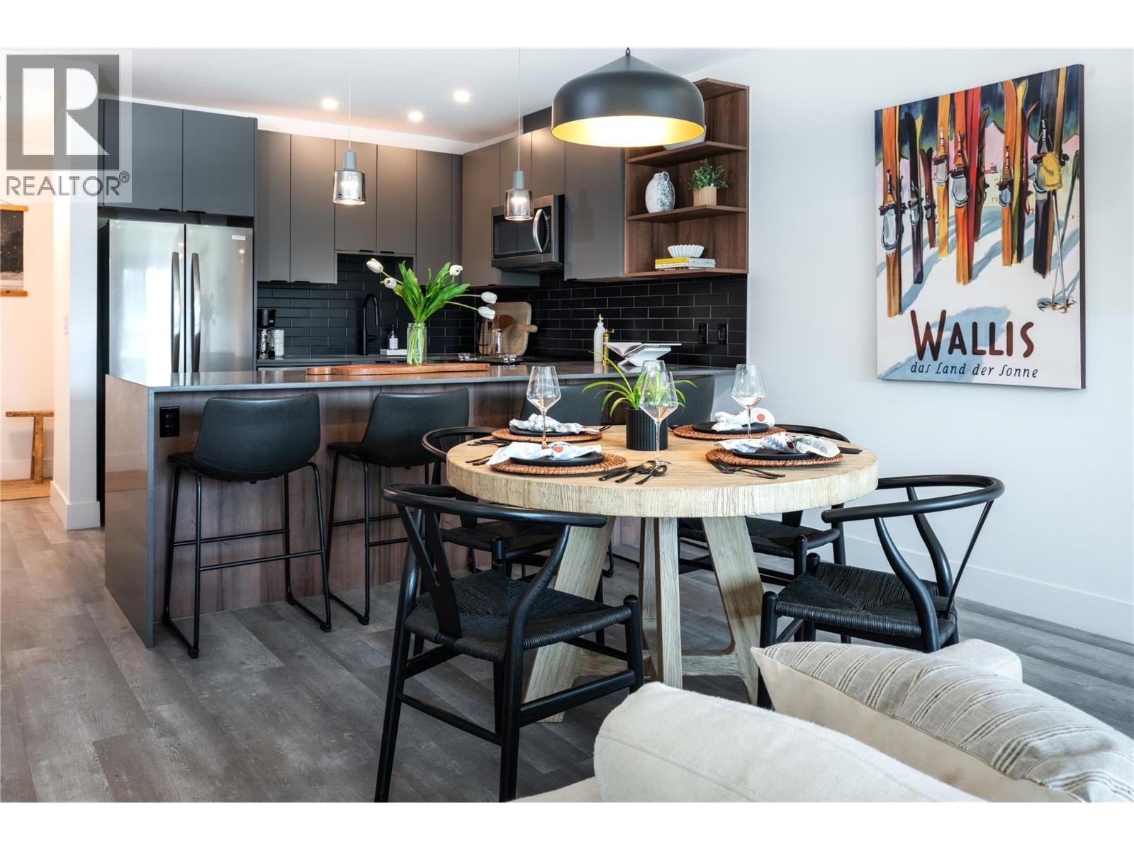 1701 Coursier Avenue Unit# 2213, Revelstoke, BC - Indoor