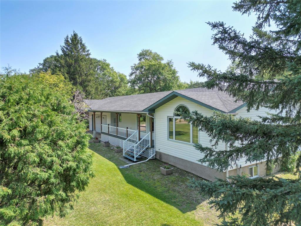 106100 43 (Treesbank) Road N, Brandon, MB - Outdoor