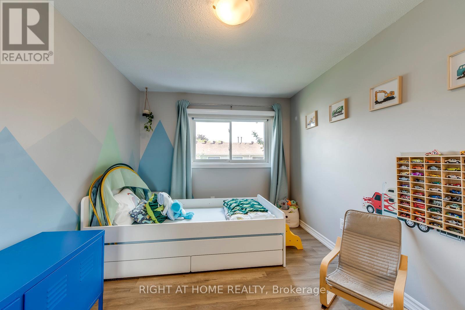 132 Ashton Crescent, Brampton, ON - Indoor Photo Showing Bedroom