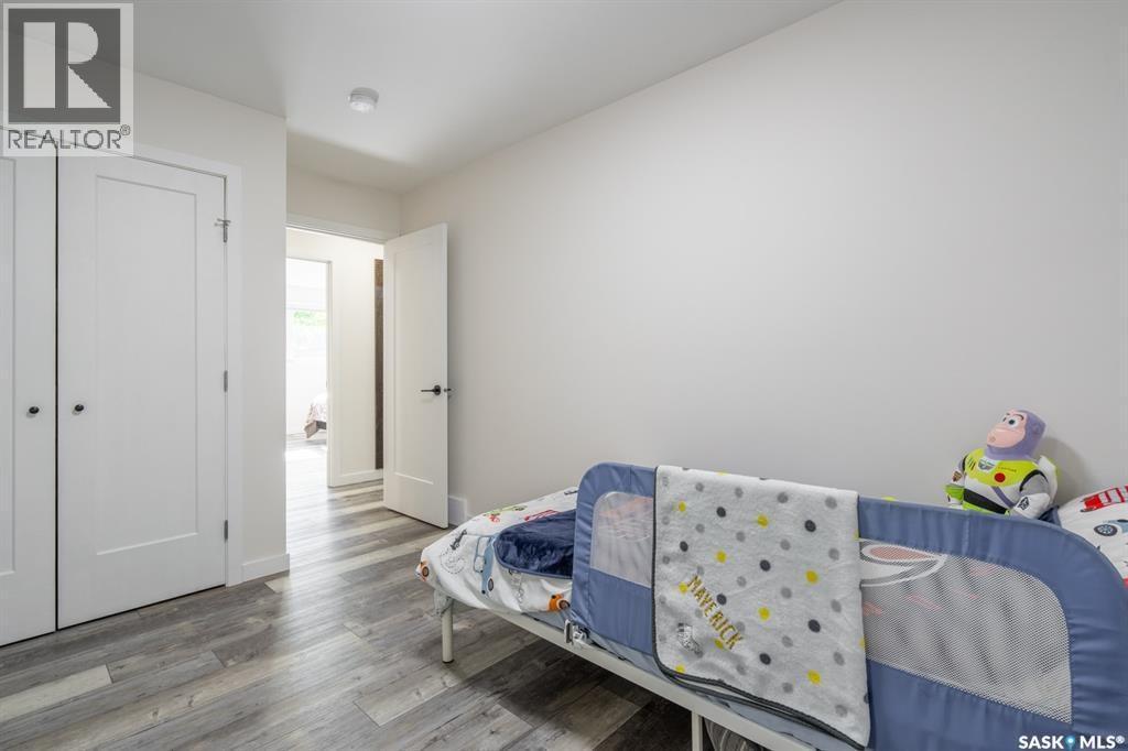 1262 James Crescent, Regina, SK - Indoor