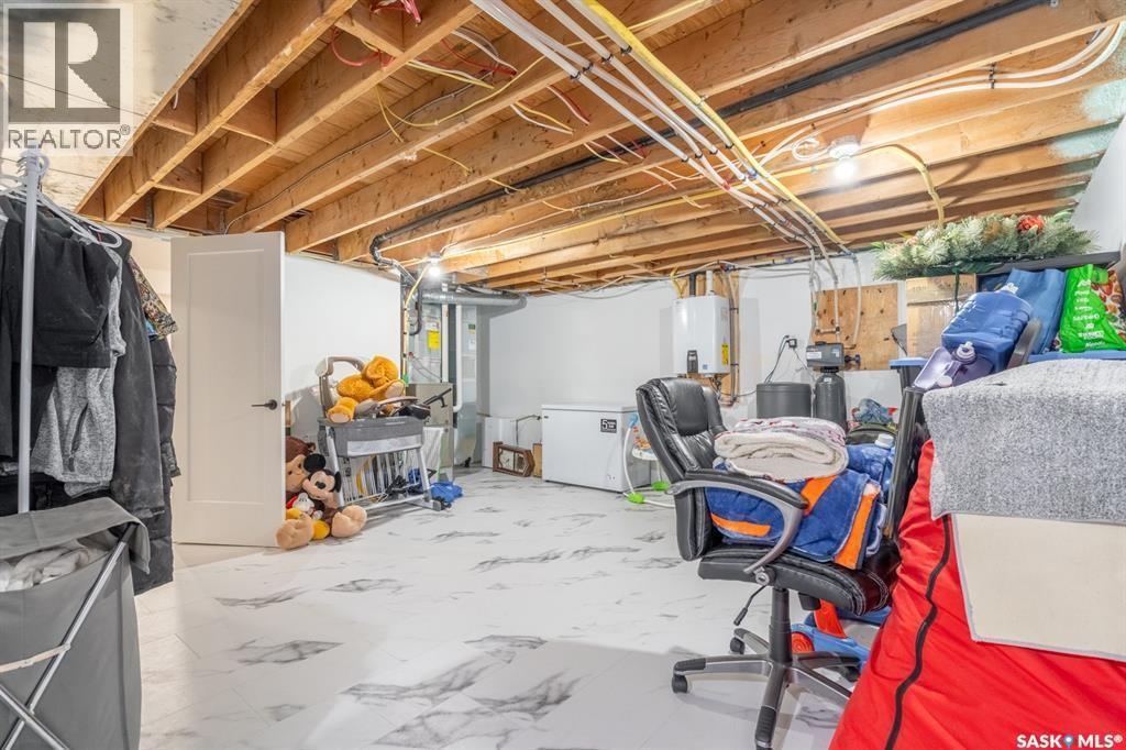 1262 James Crescent, Regina, SK - Indoor Photo Showing Basement