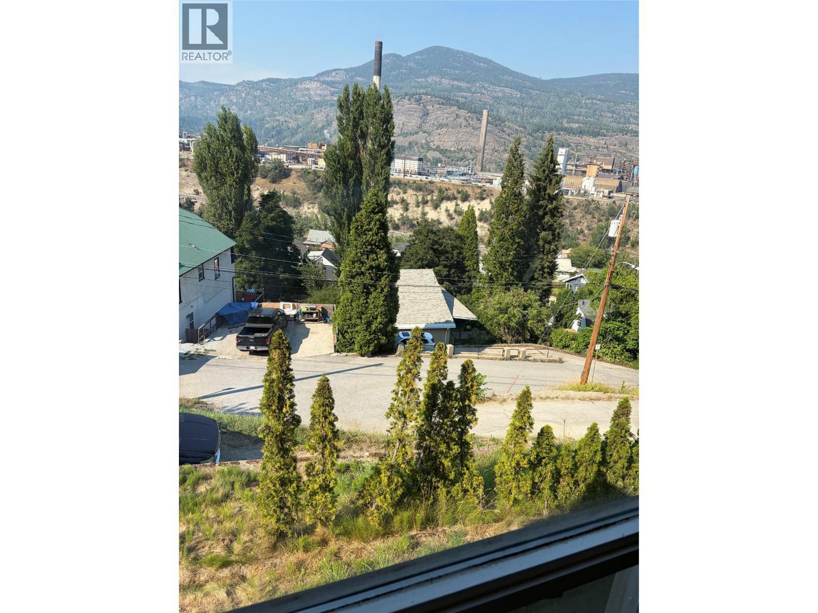 626 Hendry Street, Trail, BC - Outdoor With View