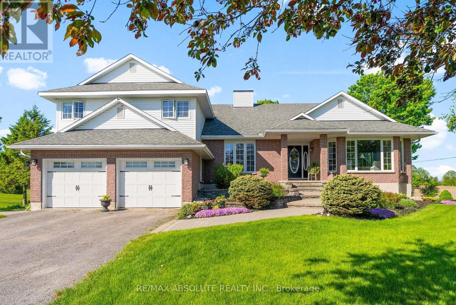 151 Duncan Drive, Mcnab/Braeside, ON - Outdoor With Facade