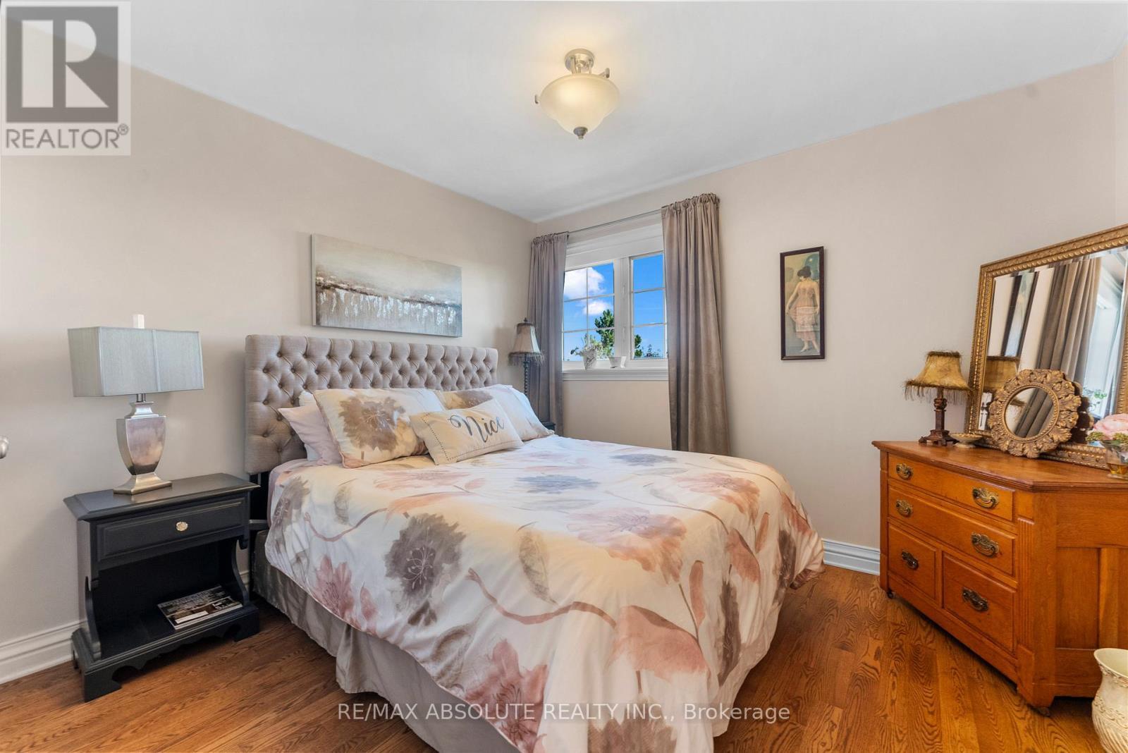 151 Duncan Drive, Mcnab/Braeside, ON - Indoor Photo Showing Bedroom