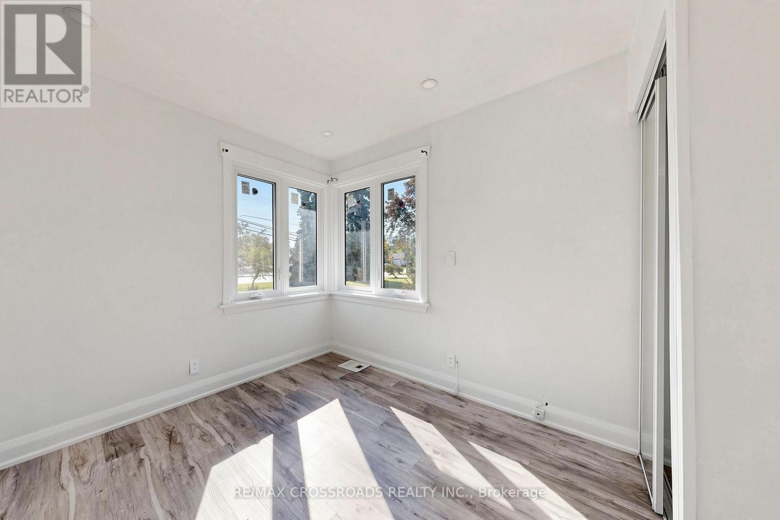 1496 Simcoe Street N, Oshawa, ON - Indoor Photo Showing Other Room