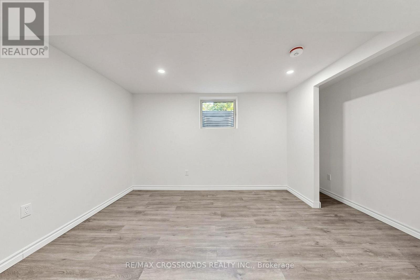 1496 Simcoe Street N, Oshawa, ON - Indoor Photo Showing Other Room