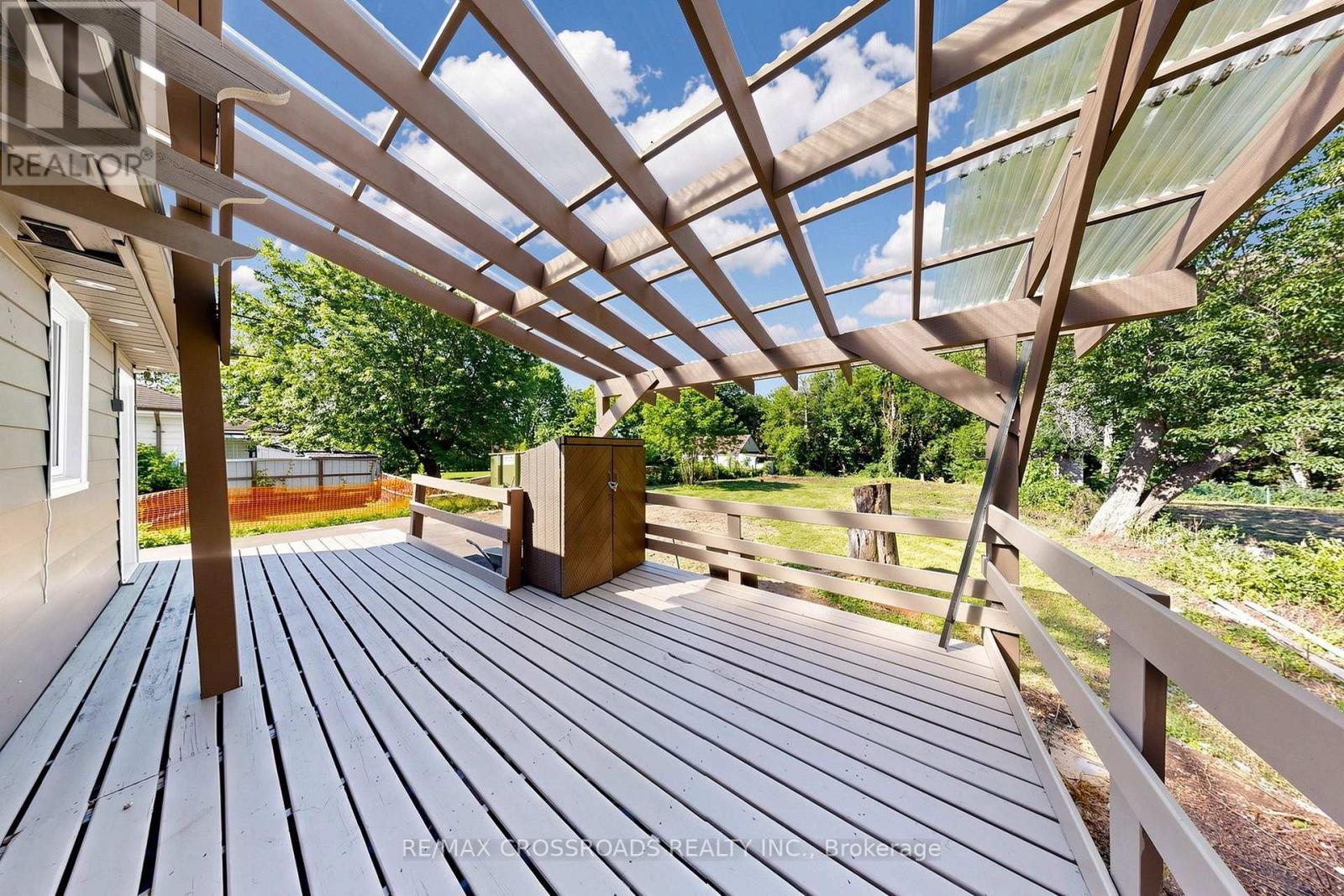 1496 Simcoe Street N, Oshawa, ON - Outdoor With Deck Patio Veranda