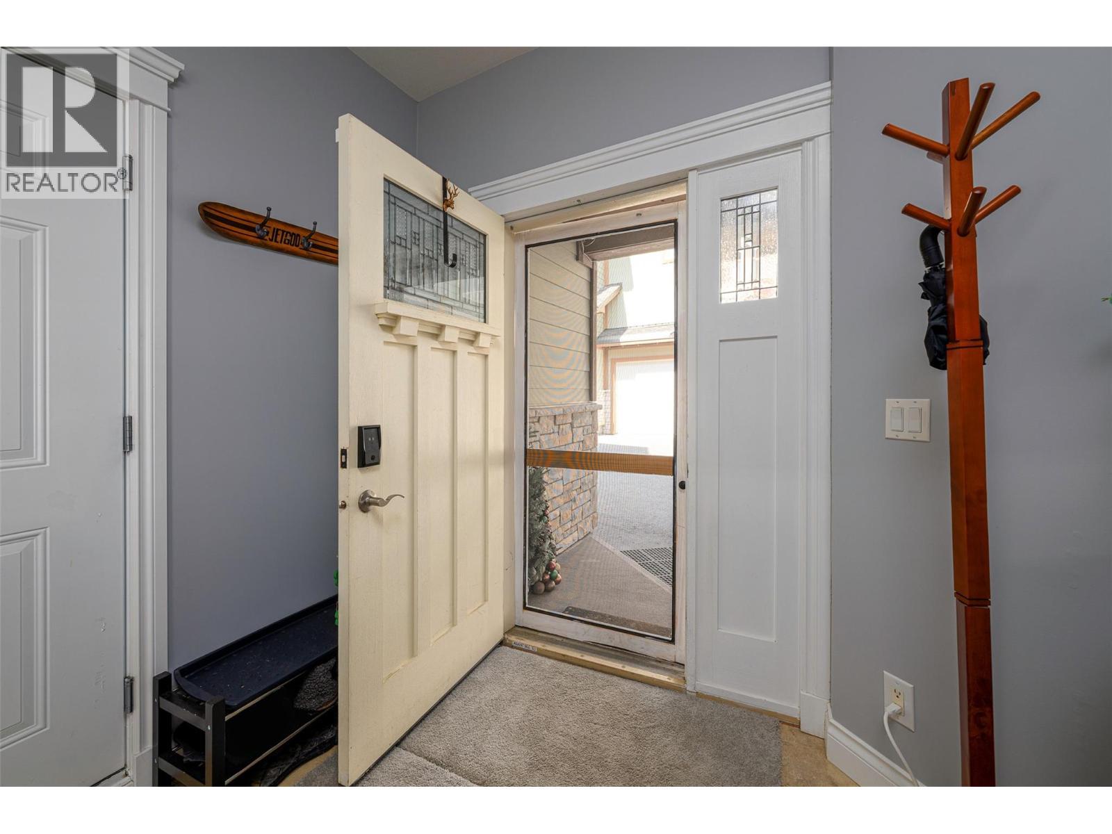 5045 Snowbird Way Unit# 2, Big White, BC - Indoor Photo Showing Other Room