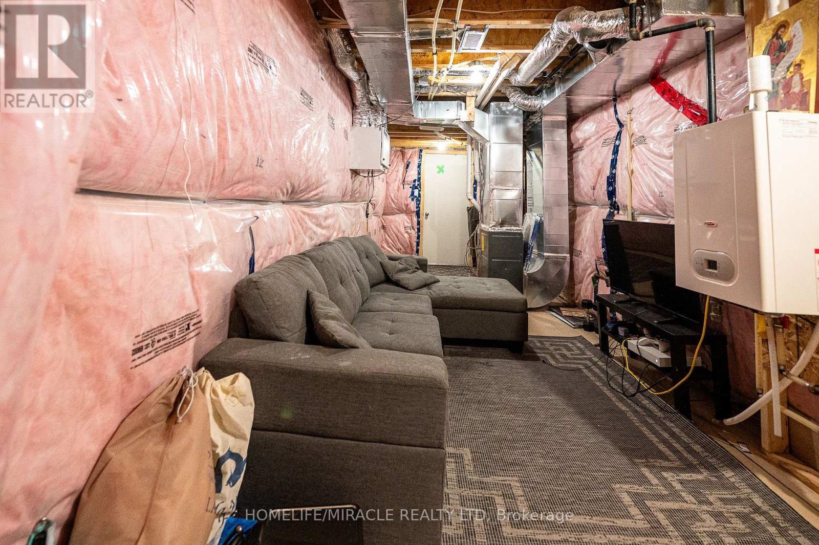 23 Arrowview Drive, Brampton, ON - Indoor Photo Showing Basement