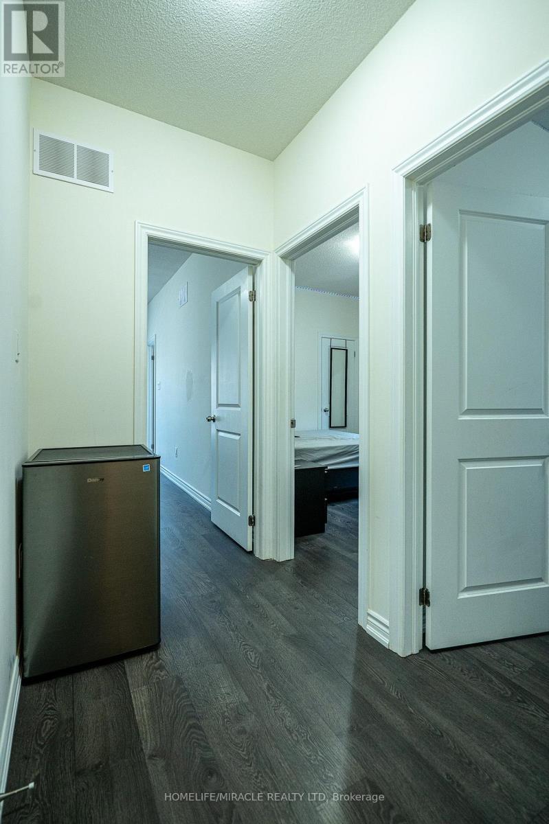 23 Arrowview Drive, Brampton, ON - Indoor Photo Showing Other Room