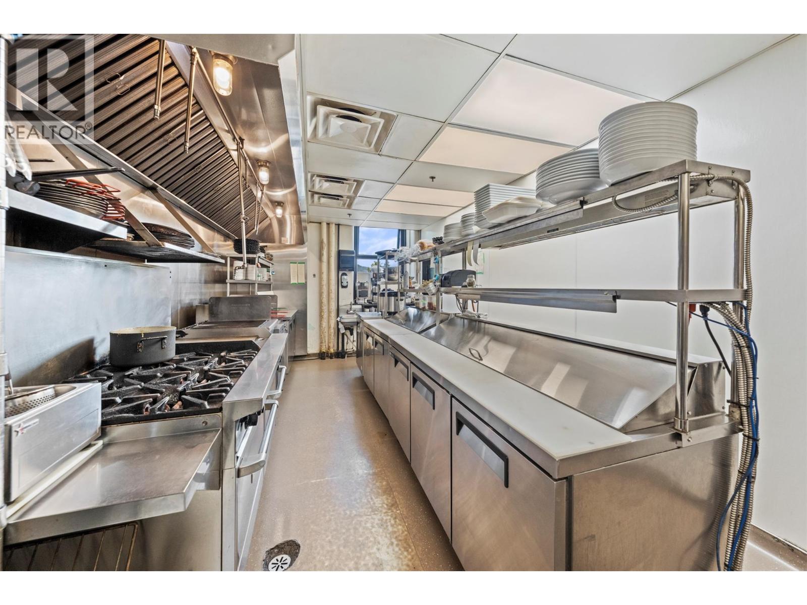 616 Third Street W, Revelstoke, BC