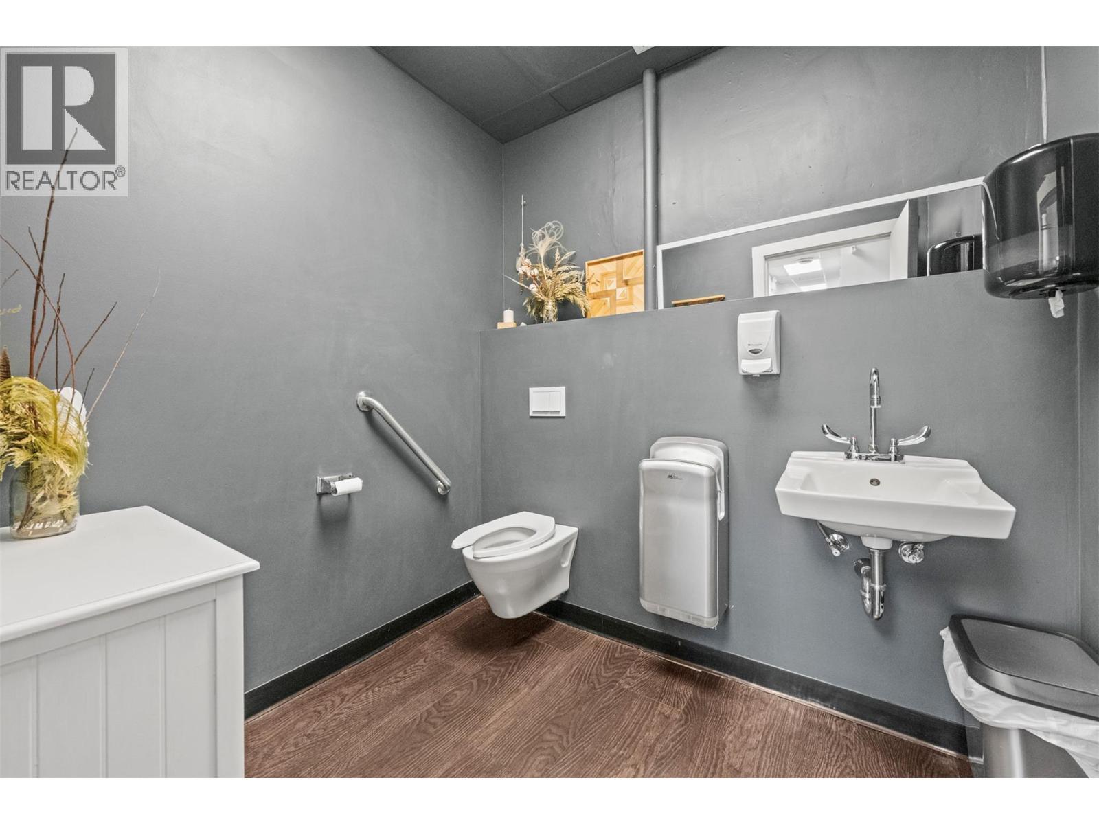 616 Third Street W, Revelstoke, BC
