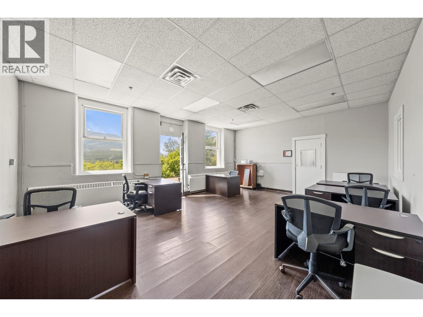 616 Third Street W, Revelstoke, BC