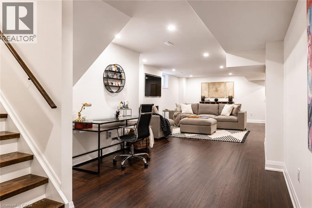 41 Creanona Boulevard, Stoney Creek, ON - Indoor Photo Showing Other Room