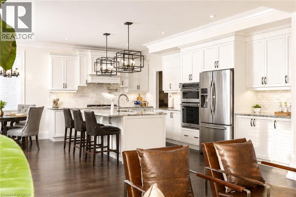 41 Creanona Boulevard, Stoney Creek, ON - Indoor Photo Showing Other Room