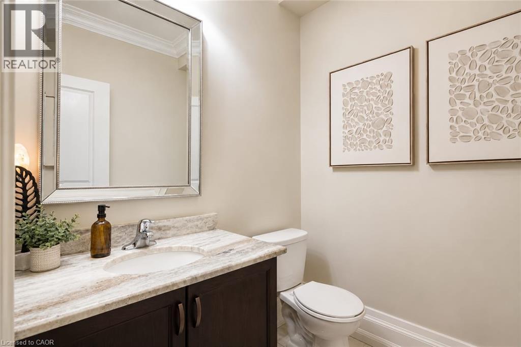41 Creanona Boulevard, Stoney Creek, ON - Indoor Photo Showing Bathroom