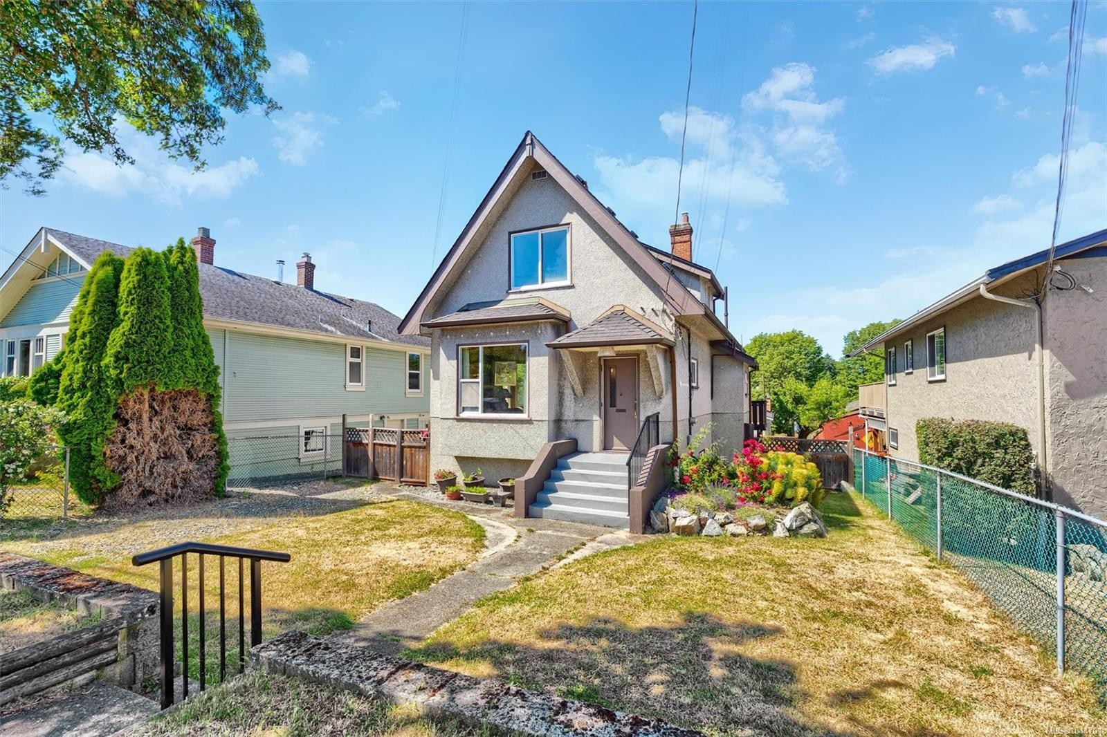 1456 Denman St, Victoria, BC