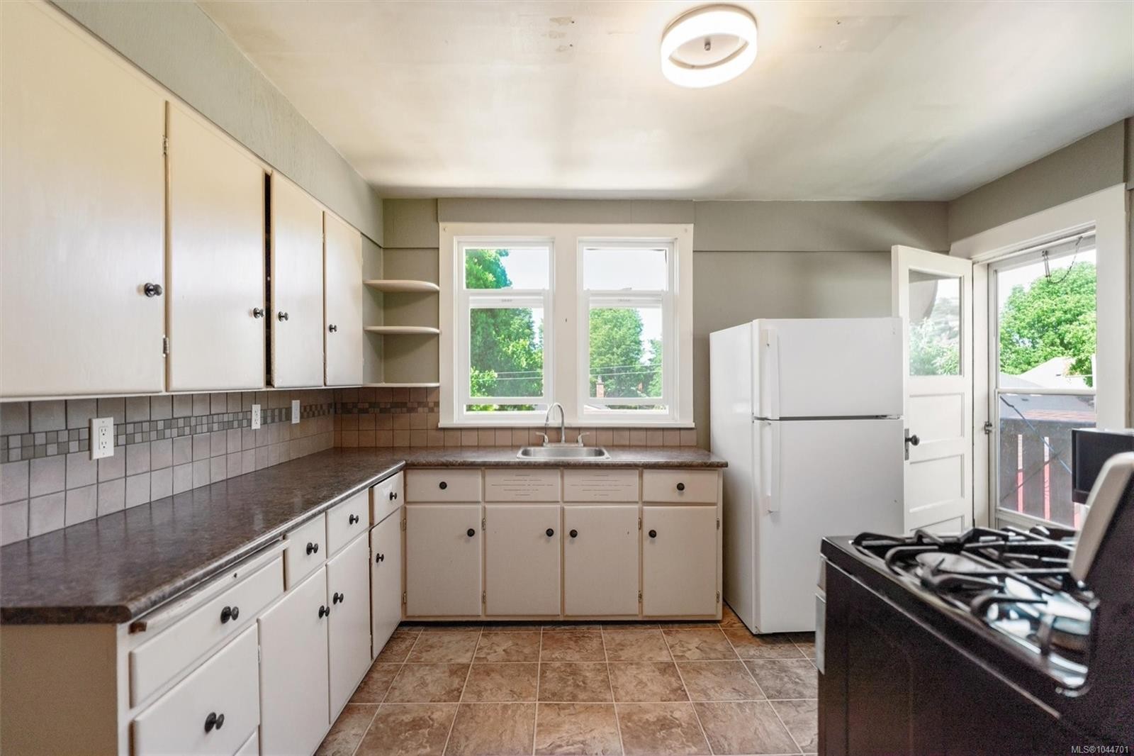 1456 Denman St, Victoria, BC