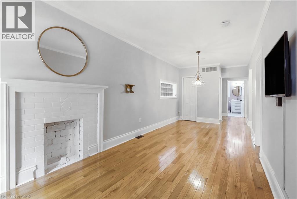 34 East 24Th Street, Hamilton, ON - Indoor Photo Showing Other Room