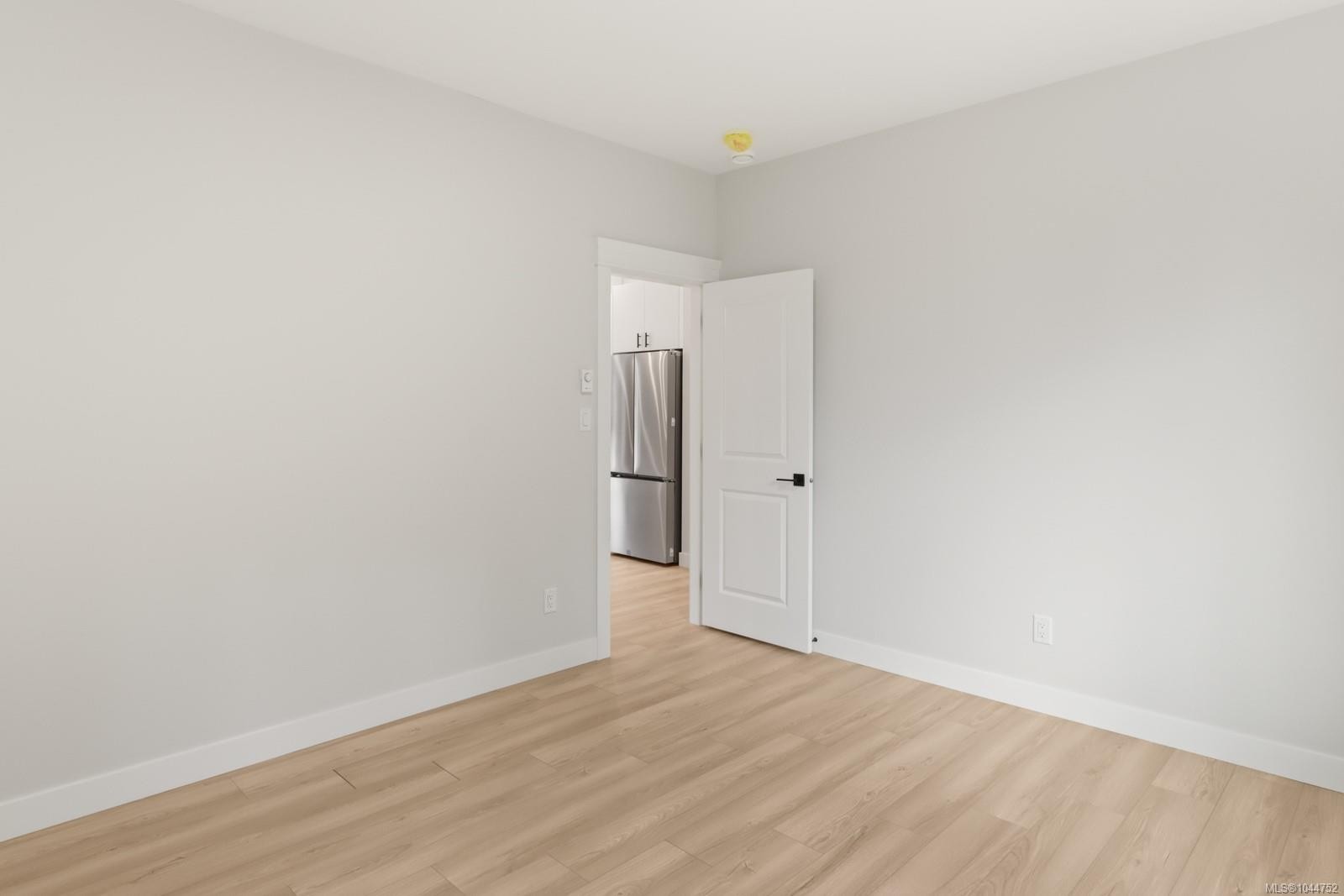 #200-2190 Jingle Pot Rd, Nanaimo, BC