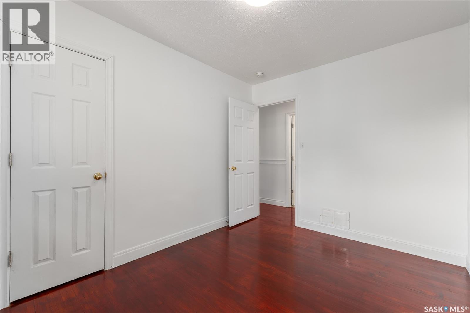 1300 Aberdeen Street, Regina, SK - Indoor Photo Showing Other Room
