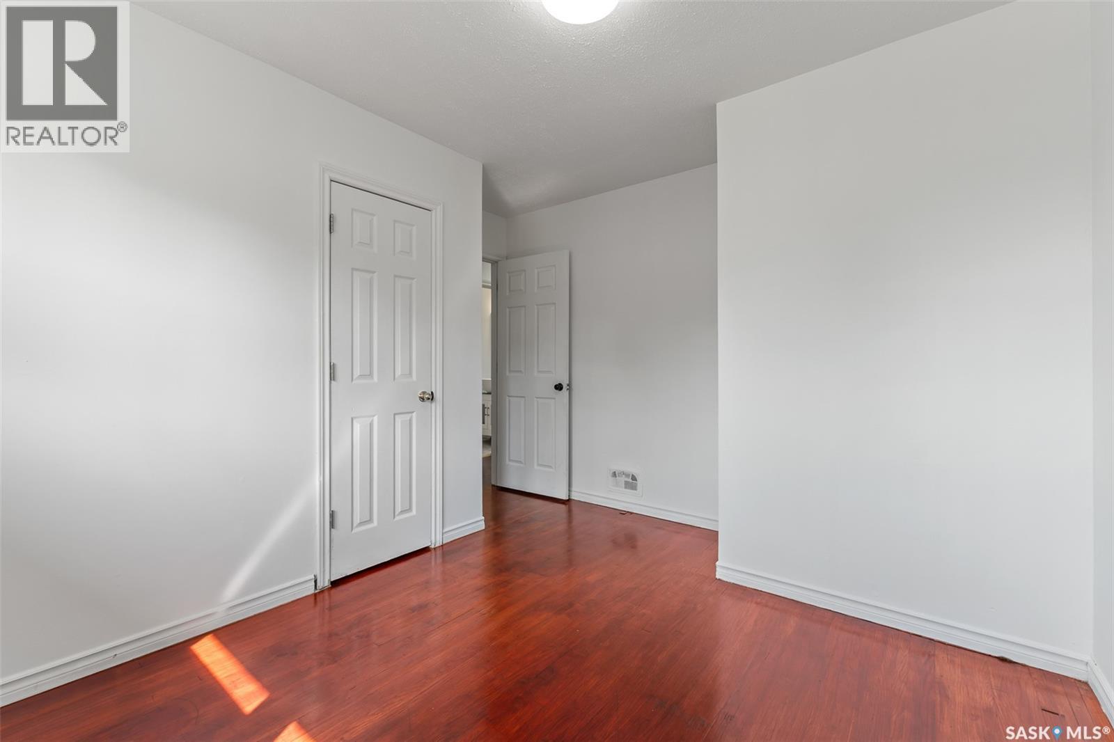 1300 Aberdeen Street, Regina, SK - Indoor Photo Showing Other Room
