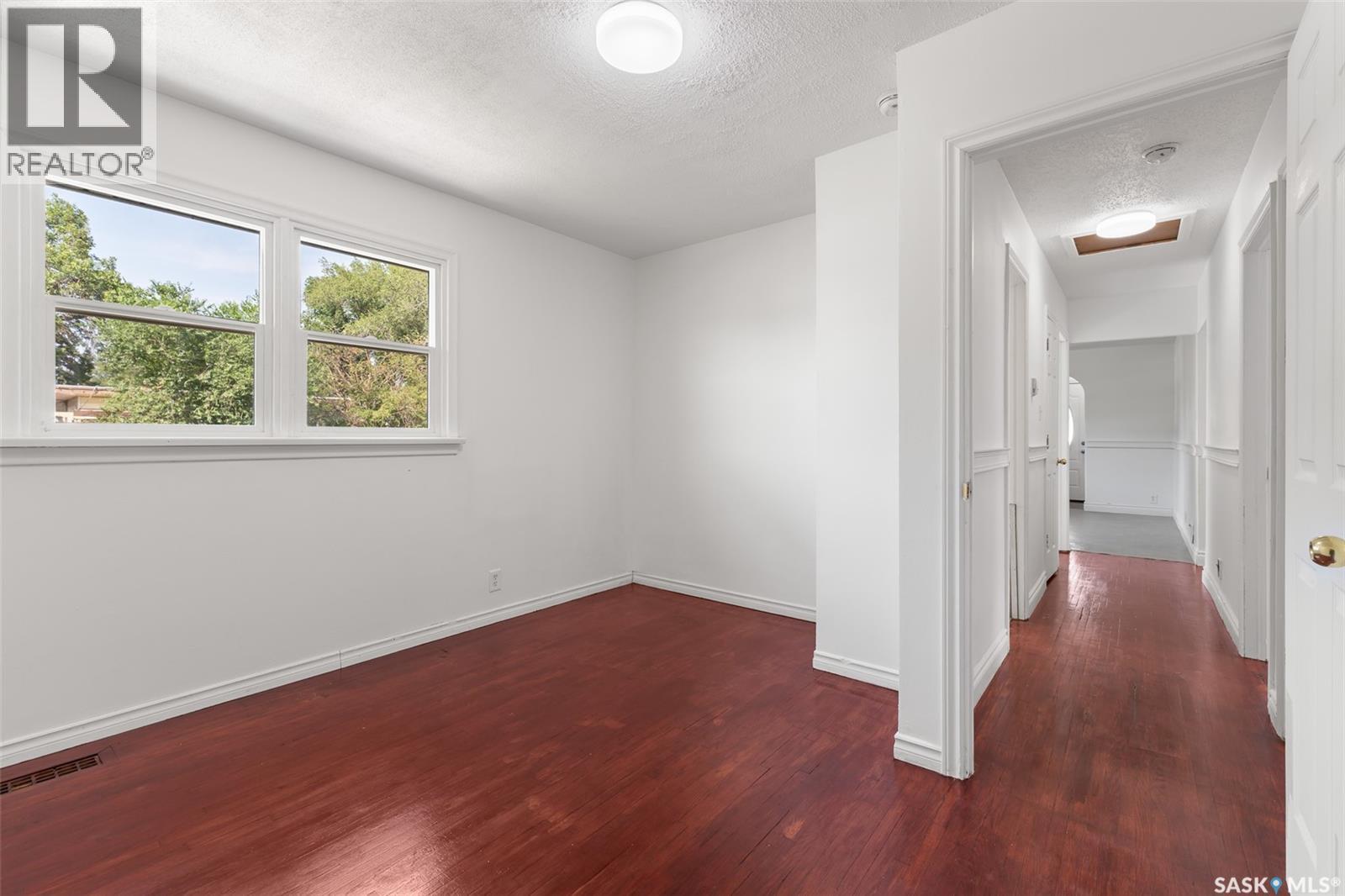 1300 Aberdeen Street, Regina, SK - Indoor Photo Showing Other Room