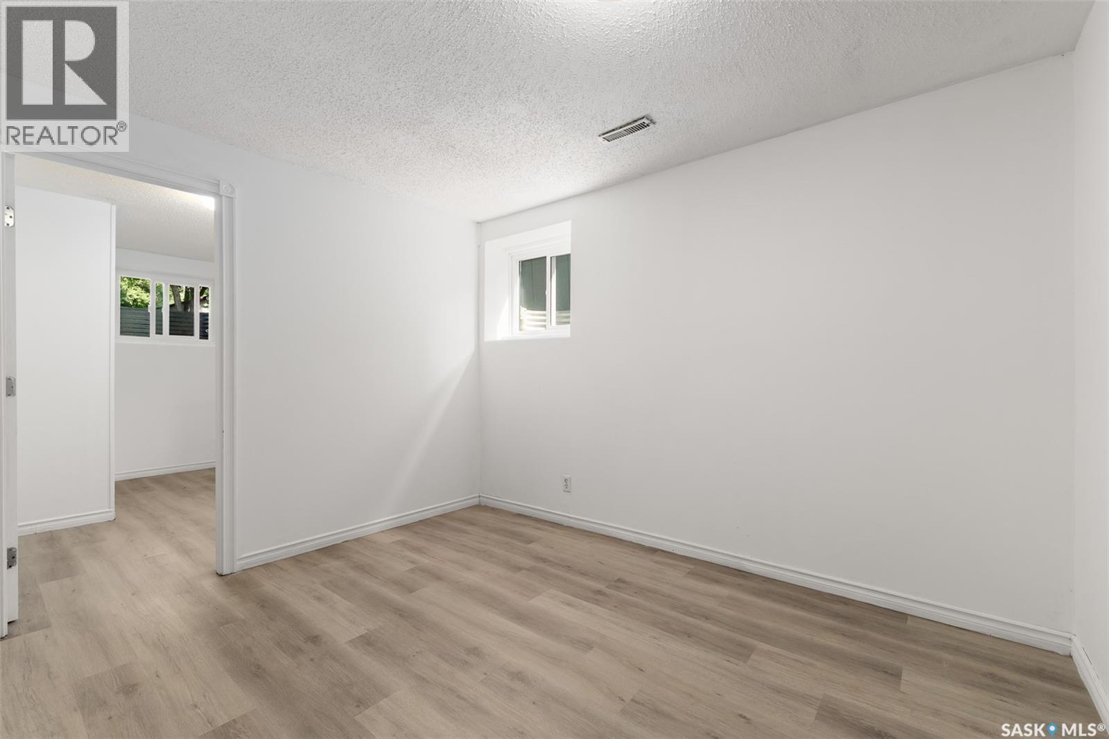 1300 Aberdeen Street, Regina, SK - Indoor Photo Showing Other Room