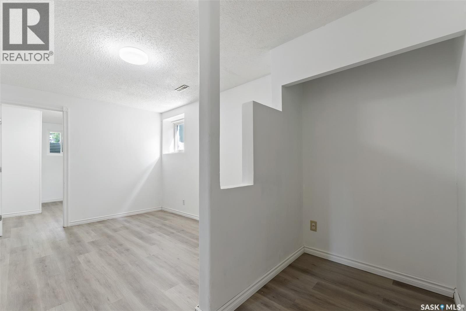 1300 Aberdeen Street, Regina, SK - Indoor Photo Showing Other Room