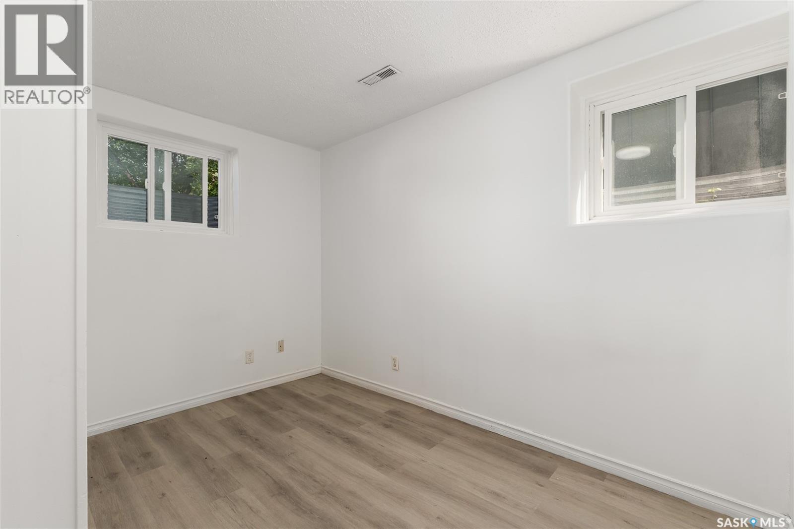 1300 Aberdeen Street, Regina, SK - Indoor Photo Showing Other Room