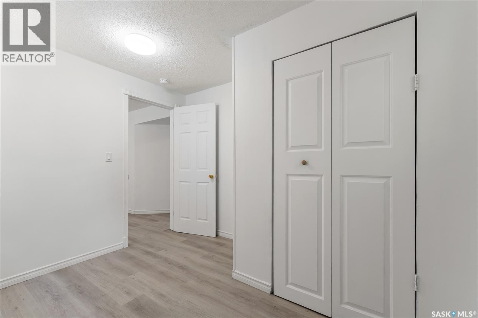 1300 Aberdeen Street, Regina, SK - Indoor Photo Showing Other Room